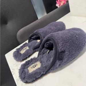 UGG Cozy Gray Fuzzy Slippers thumbnail 7