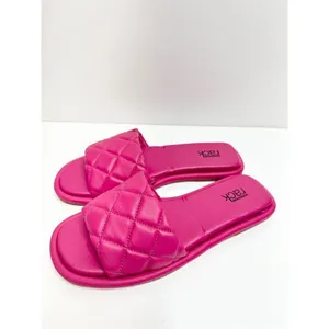 Nordstrom Rack Sandals Womens‎ Size 6 Quilted Pink Slides thumbnail 2