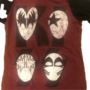 Kiss Vintage Graphic Band T Shirt 3/4 Sleeve Black Burgundy Top thumbnail 3