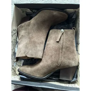 Banana republic booties western like Olive/brown color size 6 real suede thumbnail 5