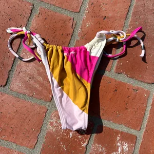NWOT Billabong Multicolor Bikini Bottom thumbnail 2