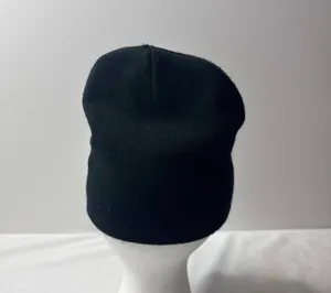 Black and gray beanie thumbnail 4