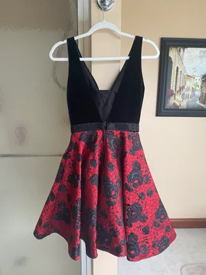 Ellie Wilde Homecoming Dress Black And Red Short thumbnail 2