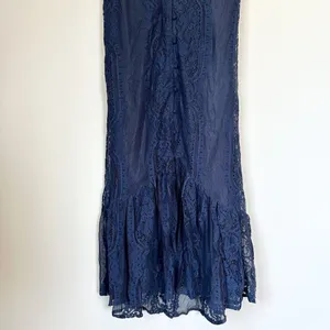 NWT Lulus Zahria Navy Blue Lace Button Front Midi Dress - Size Large thumbnail 6