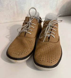Merrell Women’s Around Town Perforated Suede Tie Shoes. Sz 8 thumbnail 1