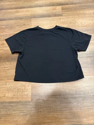 Netflix Black and Red Stranger Things Graphic Crop Tee Size Medium Moody Vibe thumbnail 2