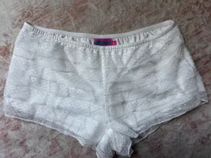 Edikted Shorts Ruffle White thumbnail 1