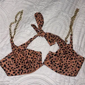 Bathing Suit Top Size M thumbnail 1