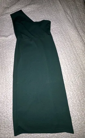 Pretty Little Thing Dark green one shoulder maxi dress thumbnail 1