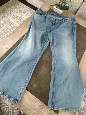 Women's Mid-Rise Flare Curvy Jeans - Wild Fable™ Light Wash 26 / 32 thumbnail 4