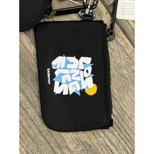 NWT Lululemon Dual Pouch Wristlet Los Angeles Black LW9FMGS‎ Ipod Change Case thumbnail 2