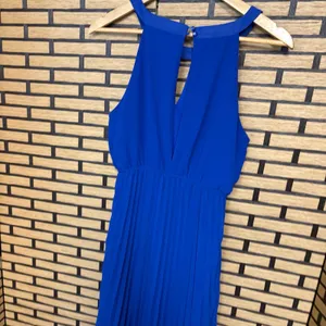 Ya Los Angeles Blue And White Pleated Maxi Dress Size‎ Medium thumbnail 5