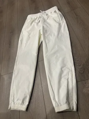 Wilson textured white cream joggers with zippers‎ on ankle size medium thumbnail 1