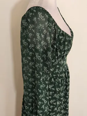 Hollister Dark Green and White Floral Midi Dress Size Small Wedding Guest Dress thumbnail 4