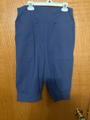Halara NWT size medium blue Cropped Jogger shorts thumbnail 2