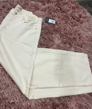 Universal Threads Cream High-Rise 90's Baggy Jeans thumbnail 1