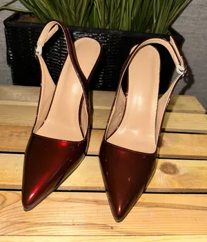 Boutique Shiny burgundy pointed toe sling back heels thumbnail 1