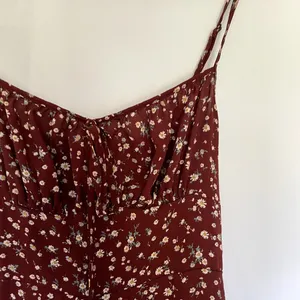 Floral summer sundress maroon red white flowers women's‎ size small midi straps thumbnail 2