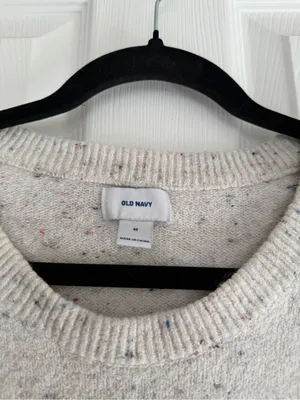 Old Navy Oatmeal Colored Crew Neck Sweater Size Medium thumbnail 2