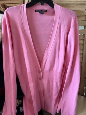 Scott Taylor Pink Button thumbnail 1