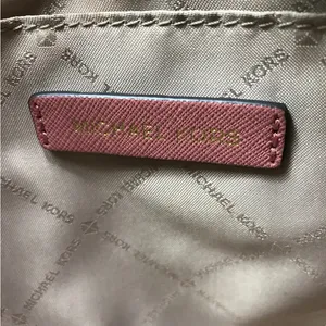 MICHAEL KORS Cindy Dome Satchel Saffiano Leather Bag Pink Classic Elegant Chic thumbnail 12