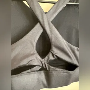 Fabletics NWT Black Workout Cropped Padded Tank Women's Sz Small thumbnail 7