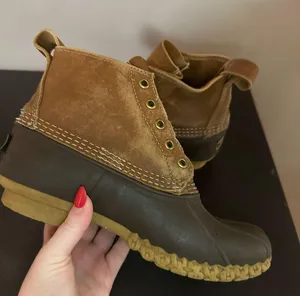 L. L. Bean Women's 6" Bean Boots Size 7 Wide thumbnail 8