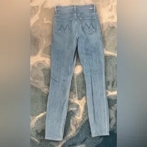 Mother Jeans The Seamed Swooner Hover Size 25 Blowing Kisses EUC thumbnail 12