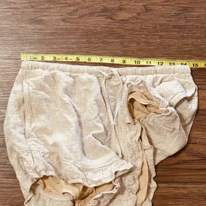Abercrombie & Fitch Pull On Linen Blend Ruffle Drawstring Shorts Cream Beige M thumbnail 6
