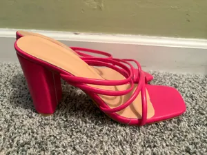 Pink heels thumbnail 2