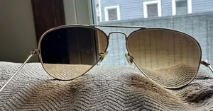 Ray-Ban Sunglasses Large Aviator Metal RB3025 Gold Frame thumbnail 4