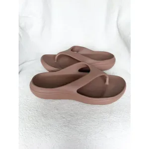 CALIA Women's Molded Flip Flops Size 10 Cinnamon Thong Foamy Bottoms thumbnail 8