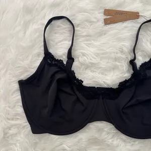 Skims Fits Everybody Lace Demi Underwire Bra Onyx Size 40H thumbnail 3