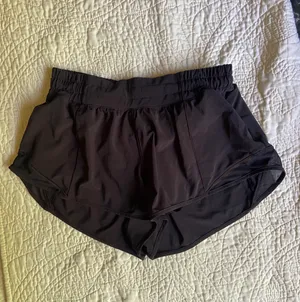 Hotty Hot Short 2.5” thumbnail 2