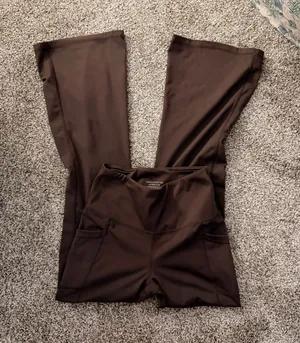 Yogalicious Lux Flare Leggings thumbnail 1