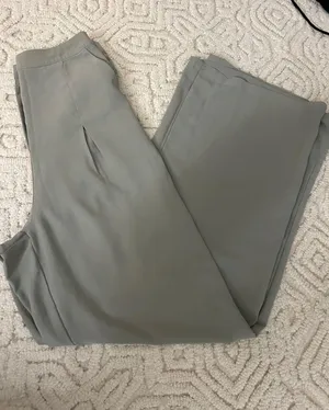 Nasty Gal Sage Green Flowy Trousers thumbnail 4