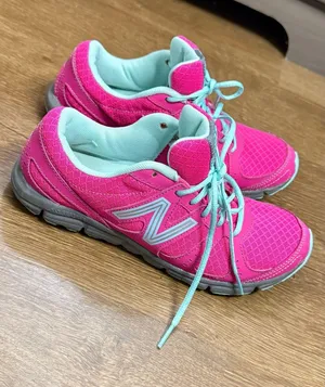 New Balance 550v3 running shoes sneakers women's size 7.5 thumbnail 1