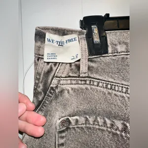 NWT FREE PEOPLE We The Free Olsen Cuffed Crop Barrel Jeans - Slate $128 thumbnail 10