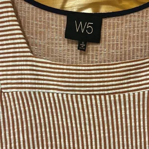 W5 Square Neck Striped Short Sleeve Shirt Woman’s Size Small thumbnail 2