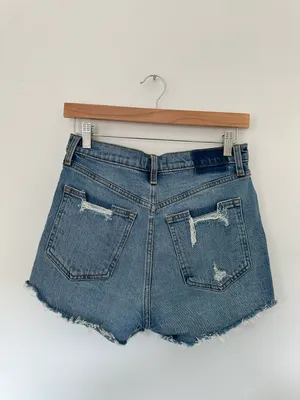 Abercrombie High Rise Mom Short thumbnail 8
