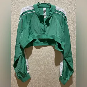 ALO Yoga NWT Racetrack Shrug Lettuce Green White Size XS thumbnail 4