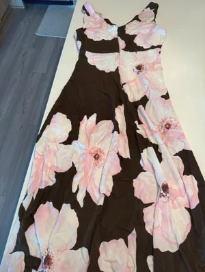 Paper Heart Brown Dress with Pink Flowers thumbnail 3