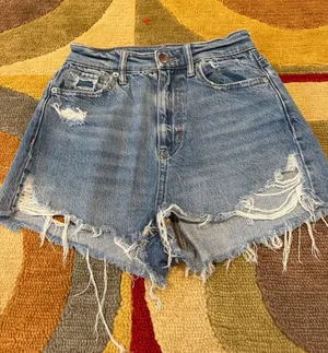 American Eagle Outfitters Highest Rise Mom Shorts Denim Jean Shorts Distressed 0 thumbnail 1