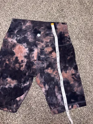 Lululemon High-Rise Tie-Dye Athletic Biker Shorts - size 4 thumbnail 4