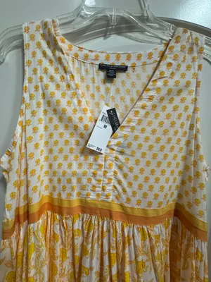Dress White Size M thumbnail 2
