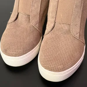Steve Madden Wedge Sneakers Womens 7 Taupe Perforated Leather Zip High Top thumbnail 9