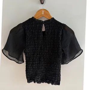Abercrombie & Fitch Black Smocked Flutter Sleeve Top Y2K Coquette Crop Blouse XS thumbnail 3
