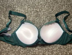 Victoria's Secret Lace Push-Up Bra thumbnail 2