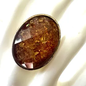 Gold tone amber tone cocktail ring Gold thumbnail 2