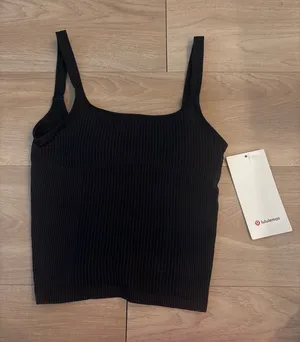 Tank Lululemon Tank Top thumbnail 1